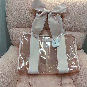 Casemate Chic Transparent‎ Tote with Pink Accents and bow